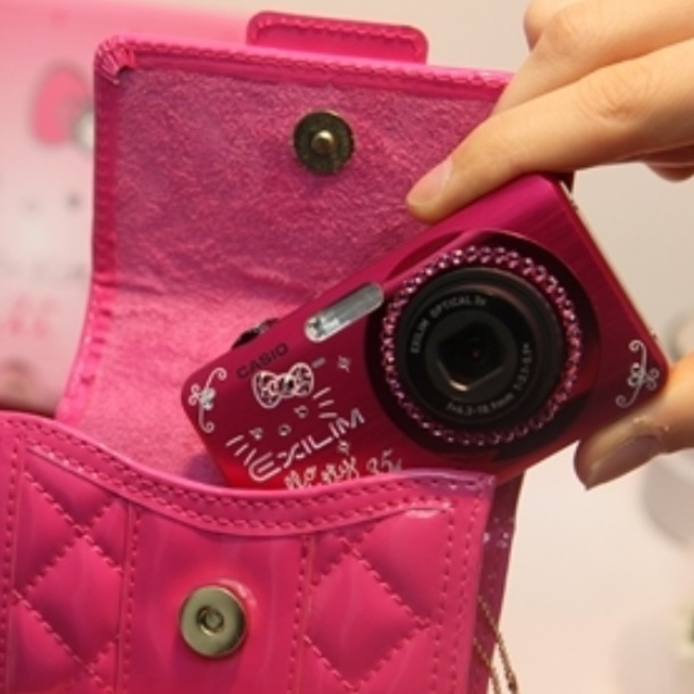 Pink Hello Kitty Casio Camera vintage set special limited edition numbered new